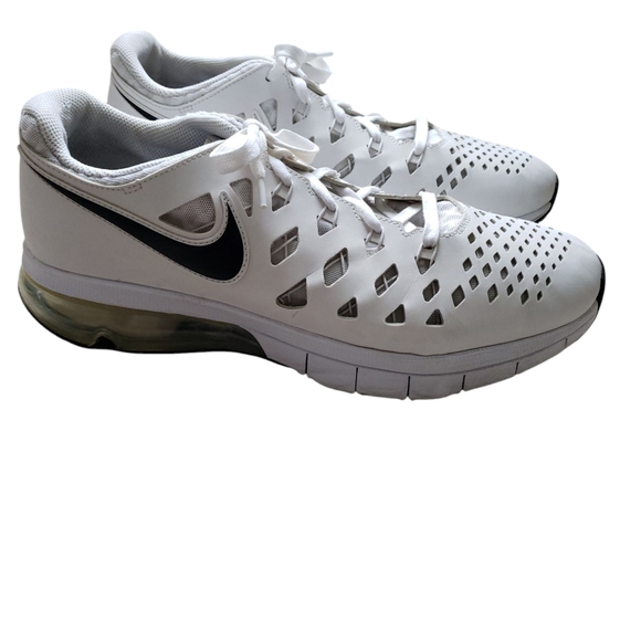 Nike White and Black Athletic Shoes main image 6